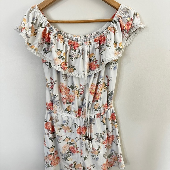 Ardene Off Shoulder Floral Romper - Picture 1 of 3